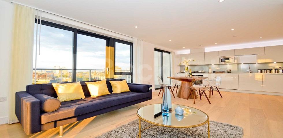 			LET, 2 Bedroom, 1 bath, 1 reception Penthouse			 Kensington Apartments, 11 Commercial Street, Aldgate